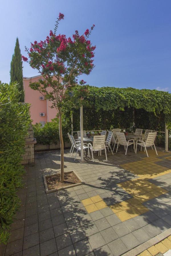 Apartments Dalibor Vodice Extérieur photo