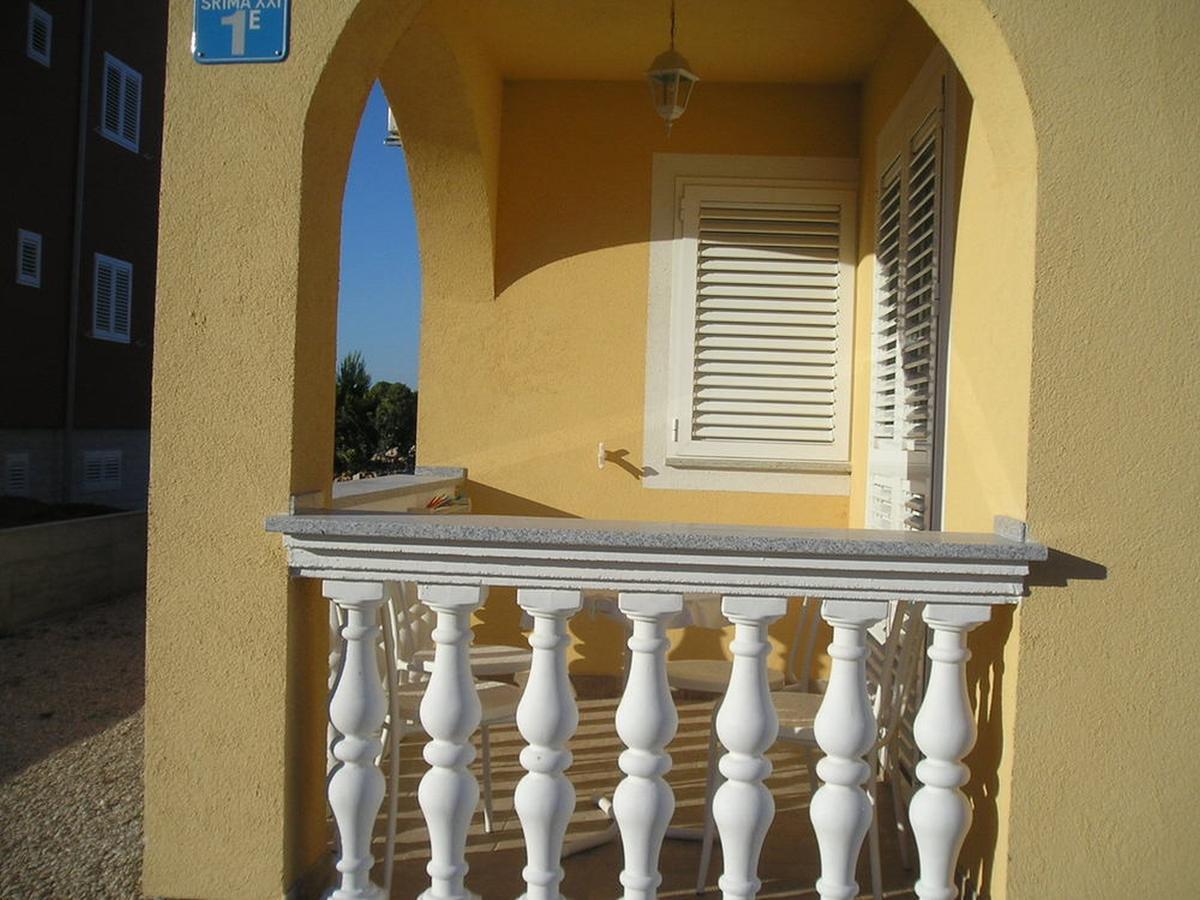 Apartments Dalibor Vodice Extérieur photo